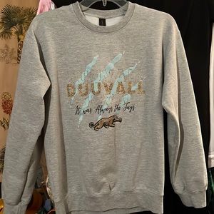 Light gray Jaguar sweat shirt